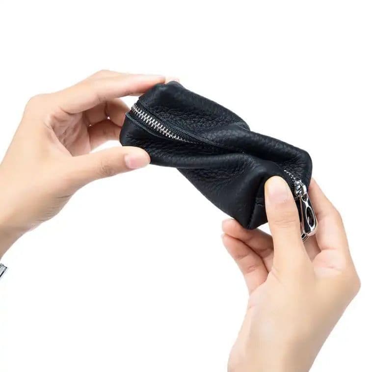 Kožená klíčenka na zip modrá - náhled 3